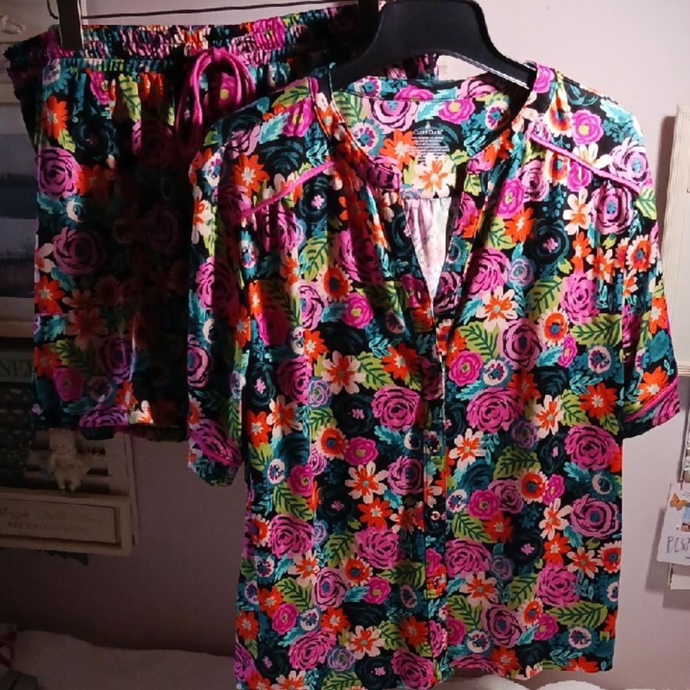 Gorgeous! Cuddl Duds Multicolor Flower Design Pajama Short Set XL 💐🌺🌷🪻🌼 - Picture 9 of 14